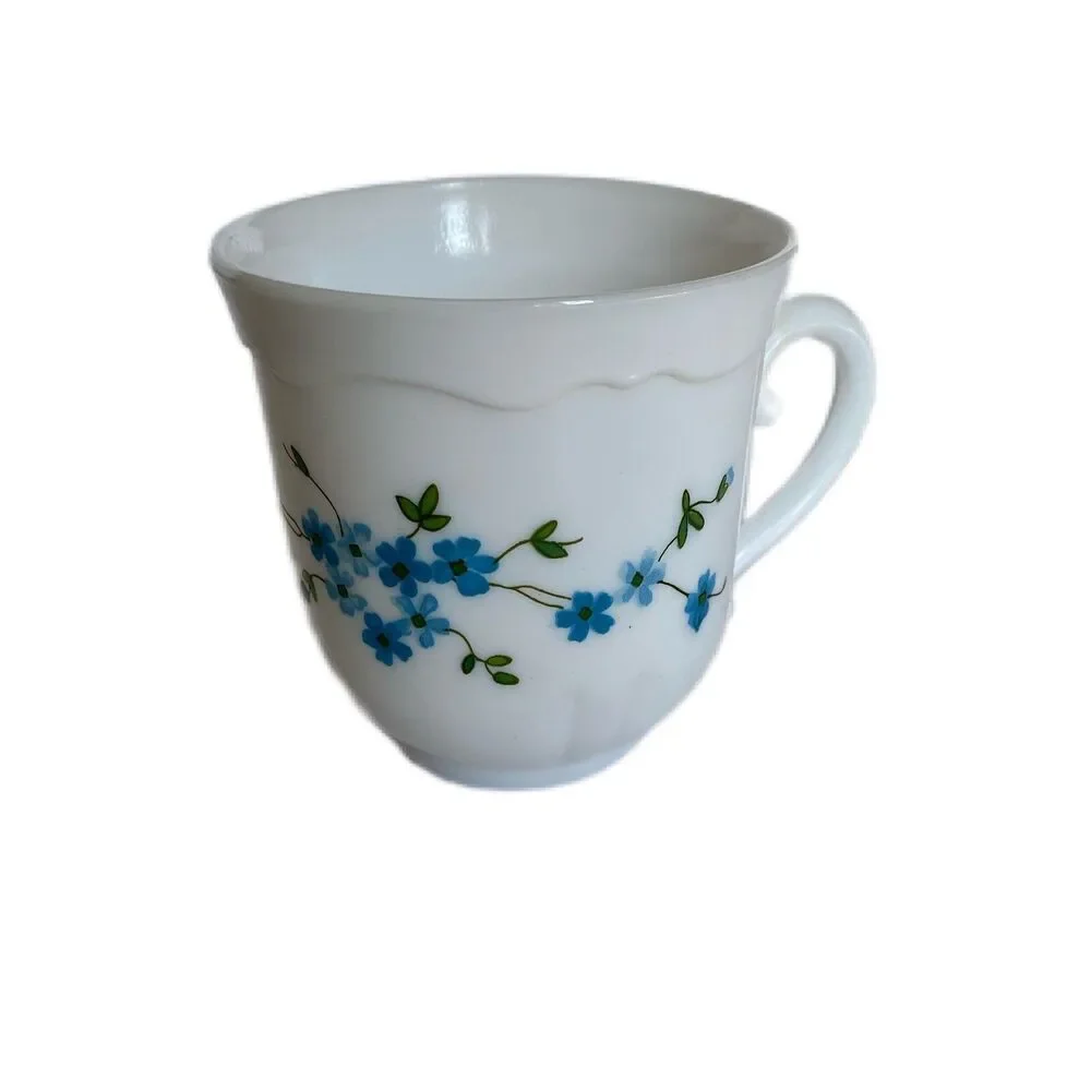 Set Of 4 Arcopal France Veronica Blue Floral Pattern Tea Coffee Cups 3 1/8